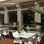 Hotel & Appartementen Royal